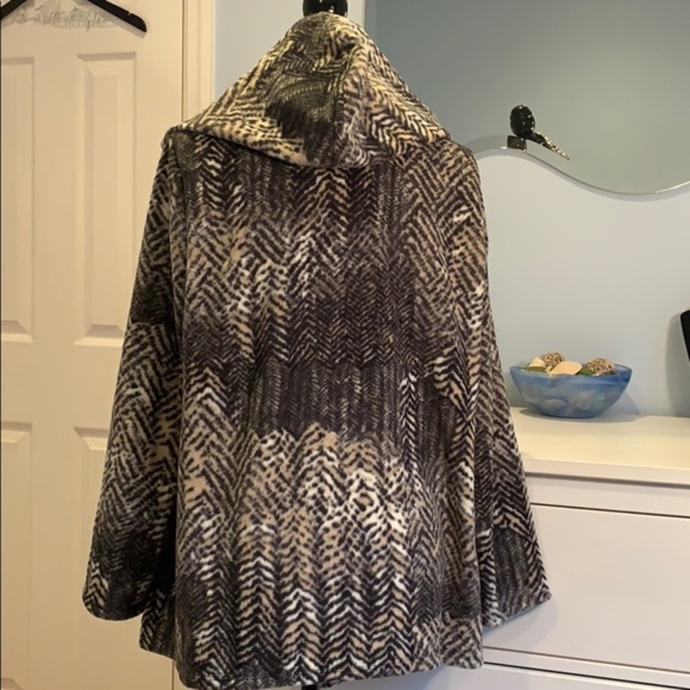 Susan Graver Weekend Polar Fleece Hooded Cardigan - Picture 2 of 5